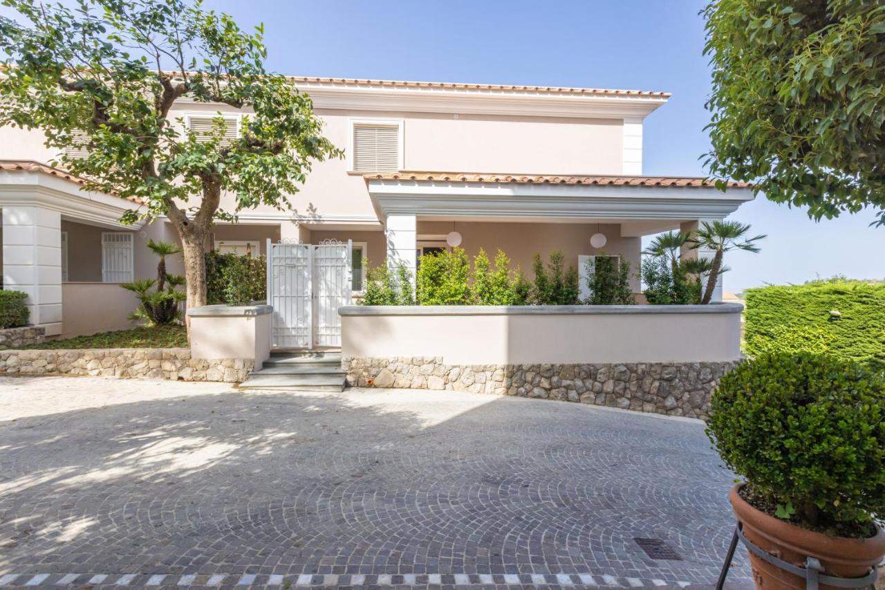 Country Life Relais Apartment Massa Lubrense Bagian luar foto