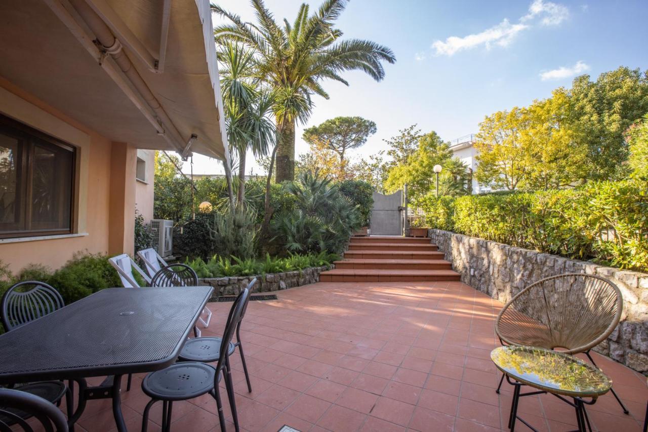 Country Life Relais Apartment Massa Lubrense Bagian luar foto